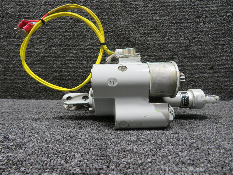 104829001 Dowty Rotol Hydraulic Pusher Assembly