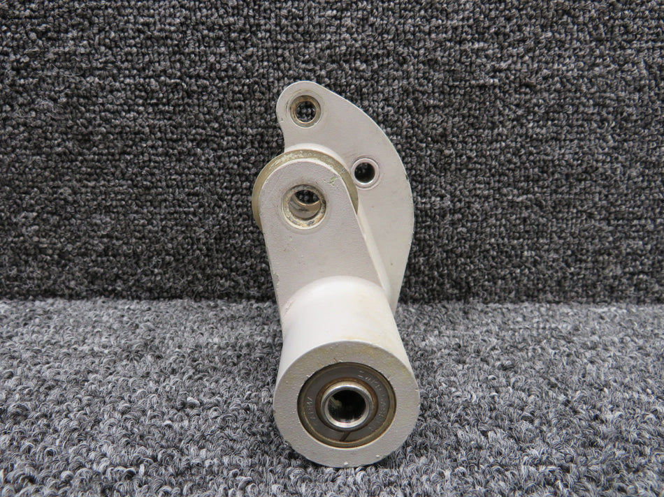 25-8CW59-1A Hawker 800A Lever Assembly LH
