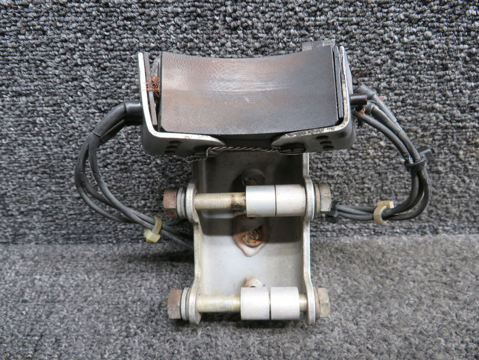 C40055 Cessna 310Q De-Ice Propeller Brush Block Assy with Bracket (Wire Damage)