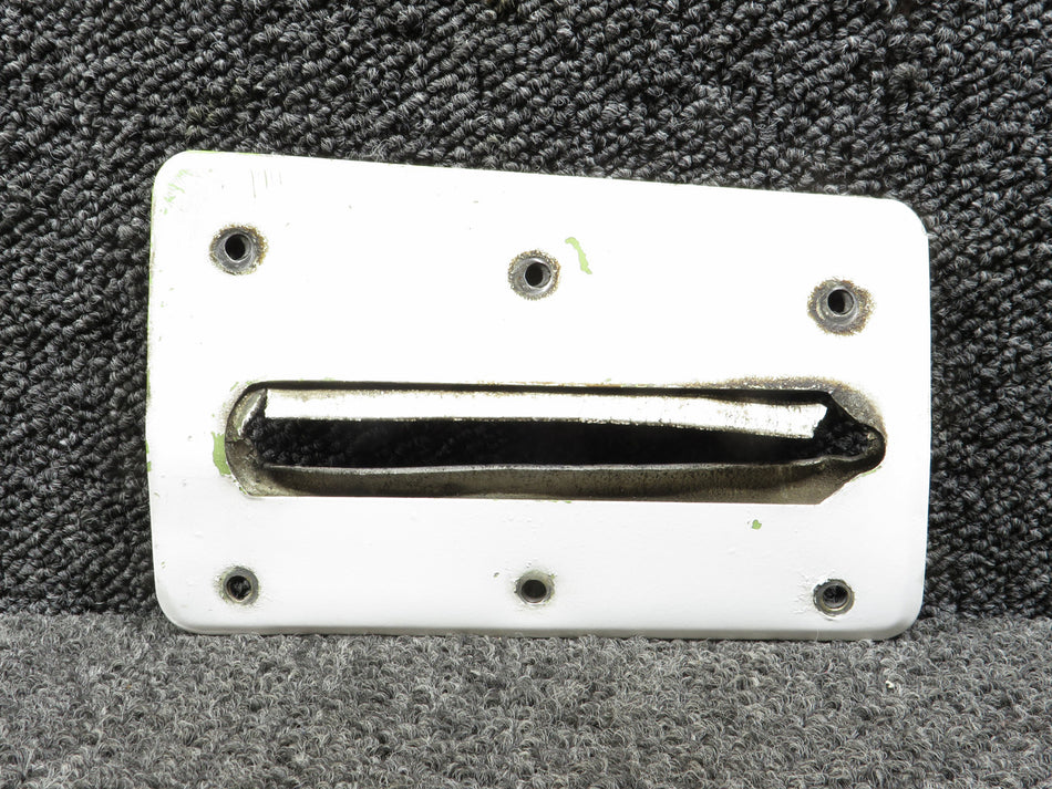 0511071-4 Cessna 172G Main Landing Gear Fillet Plate Assembly RH