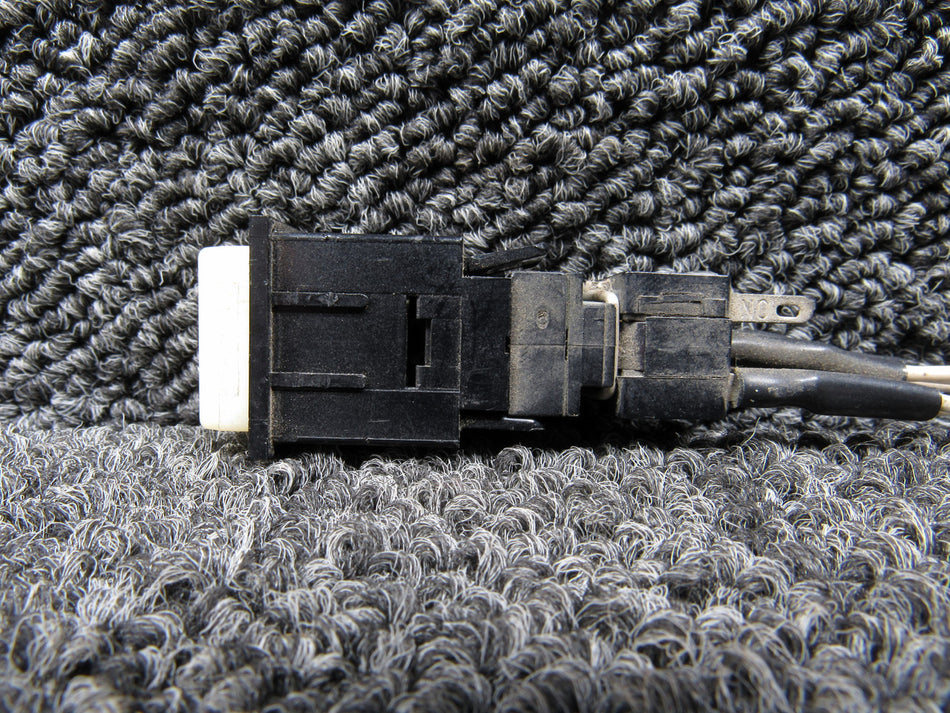 01-748210 Licon Switch Assembly (Volts: 30, Amps: 10)