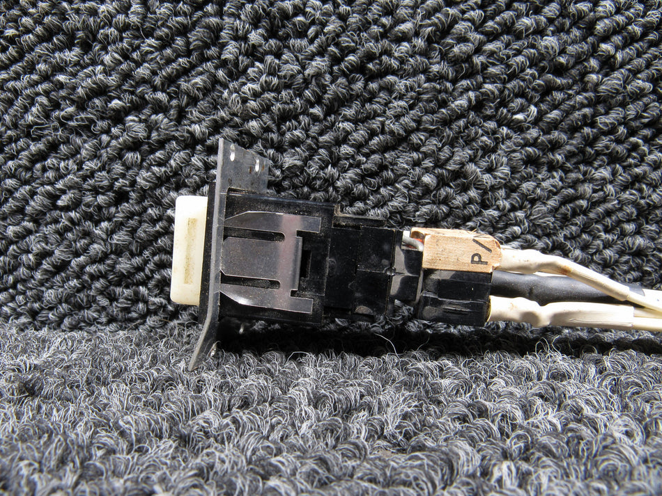 01-748210 (Alt: 27-82000-975) Licon Switch Assembly (Volts: 30, Amps: 10)