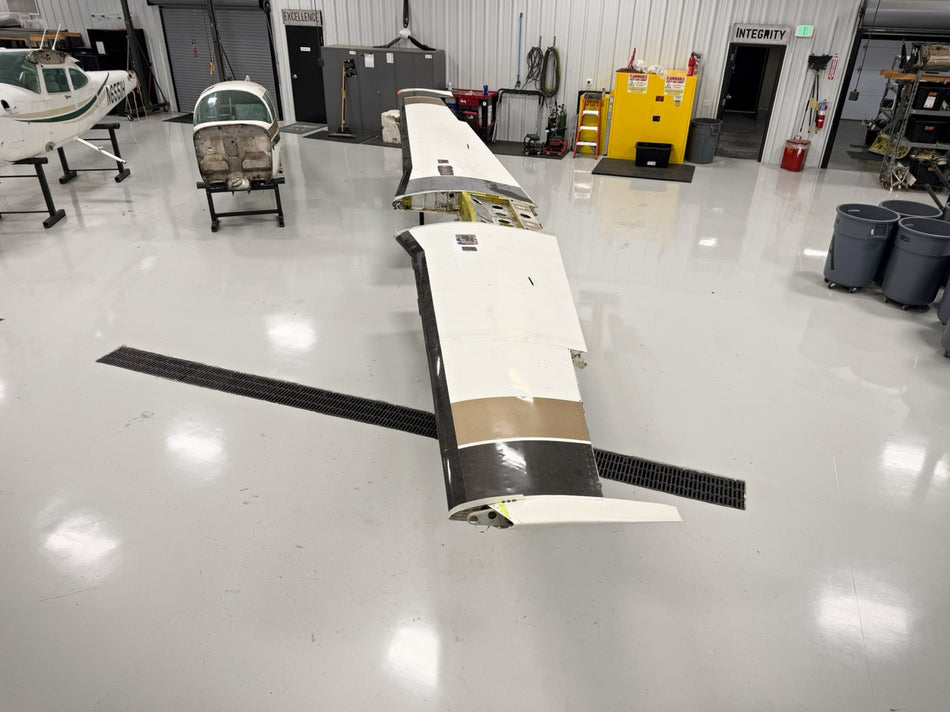 220000-545 Mooney M20K Single Piece Wing Assembly