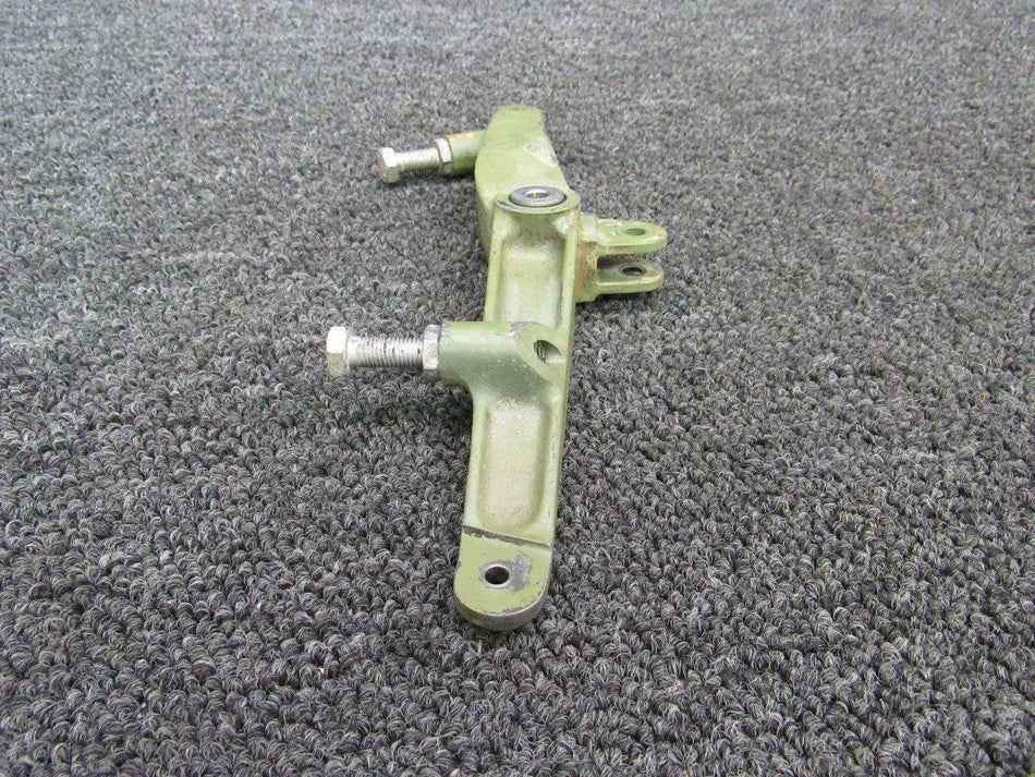 35-521158-8 (Use: 35-521158-16) Beechcraft 55 Aileron Bellcrank RH