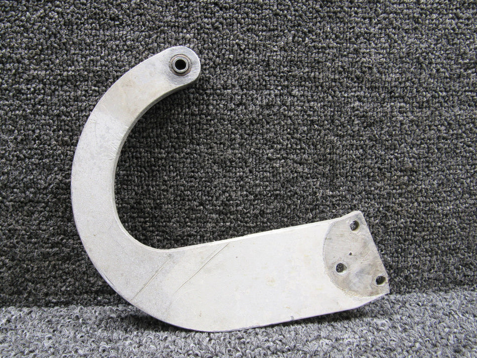 5013079-3 Cessna 401 Nose Landing Gear Door Hinge Middle Forward