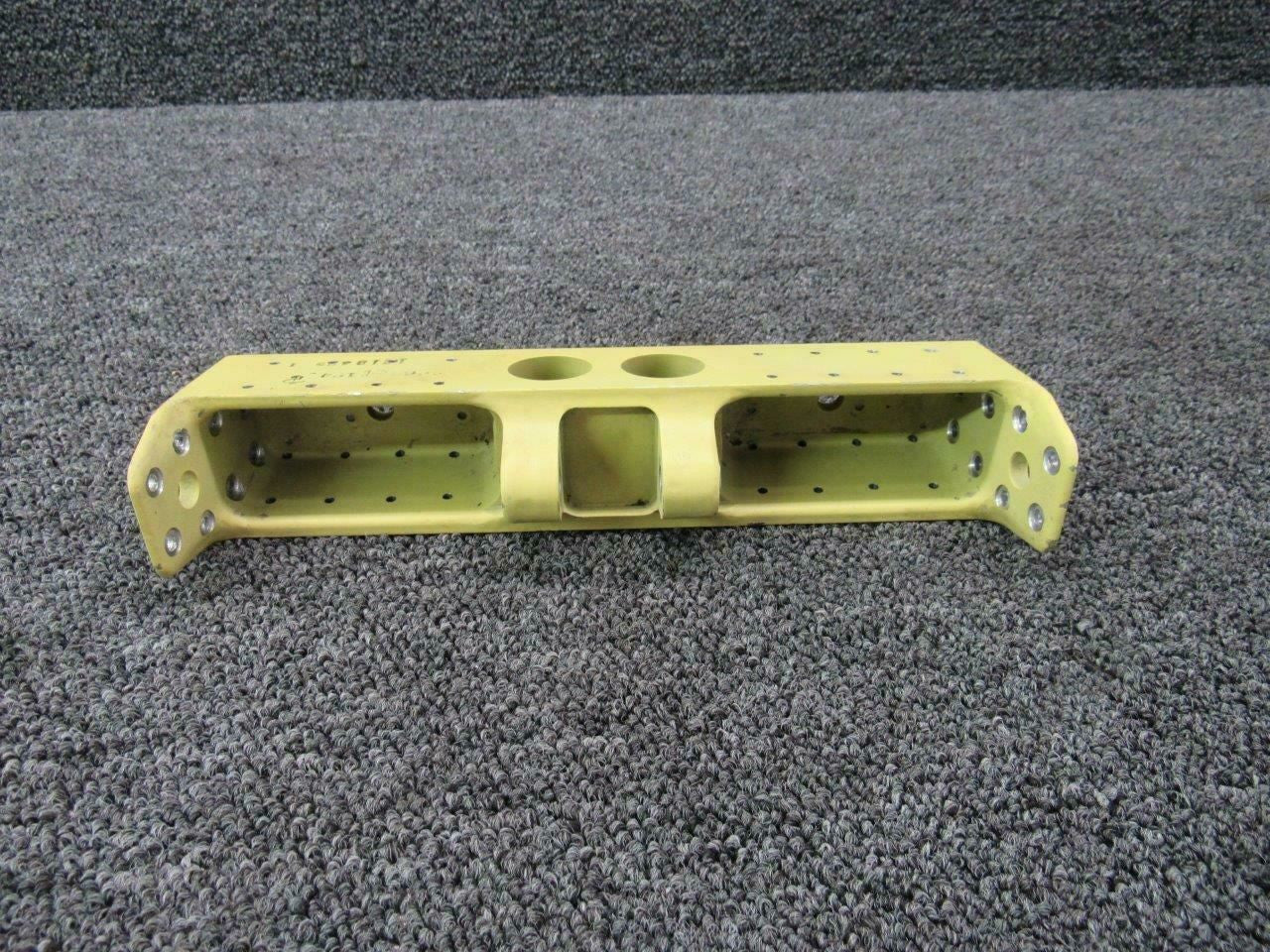 1213425-1 Cessna 206 Nose Gear Drag Fitting (Square Center) – BAS