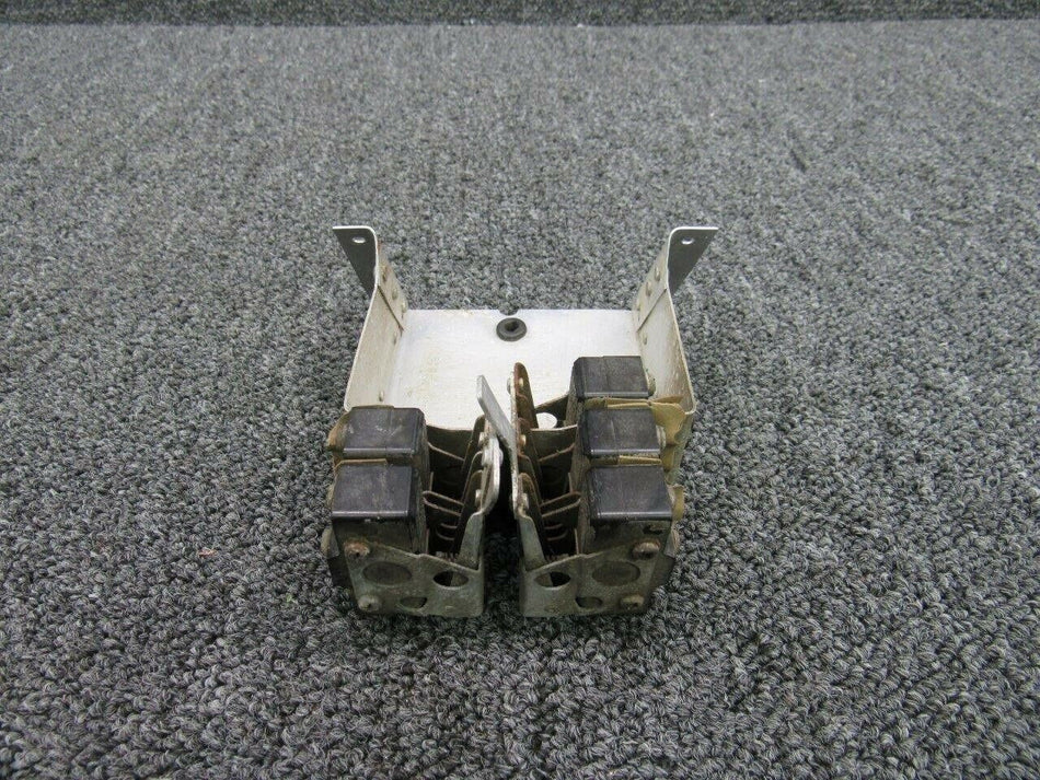 35-364129 Beechcraft C35 Nose Gear Switch (Volts: 14)