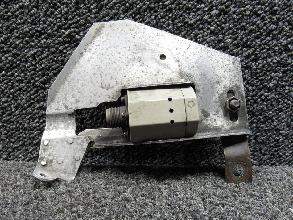 758-167 Piper Brush Block and Bracket Assembly