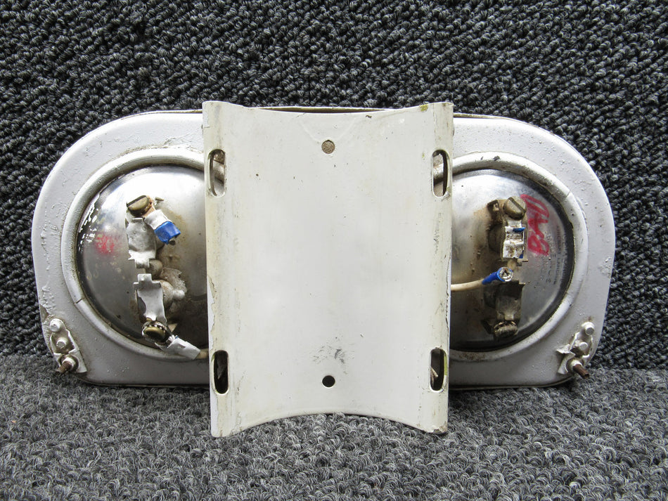 43048-000 Piper Landing Light Unit (Worn Bulb)