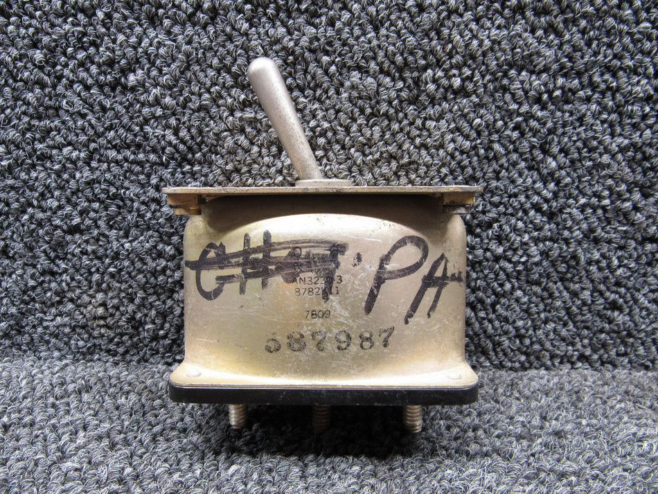 AN3230-3 (Alt: 8782K11) Cutler-Hammer Toggle Circuit Breaker Switch Assembly
