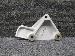 25UM842A Hawker BAE 125-800A Main Gear Sequence Valve Cover Plate Assembly RH