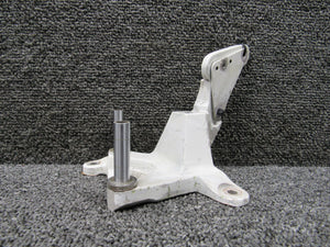 25UM1073AB Hawker BAE 125-800A Main Gear Sequence Valve Mounting Bracket Assy RH