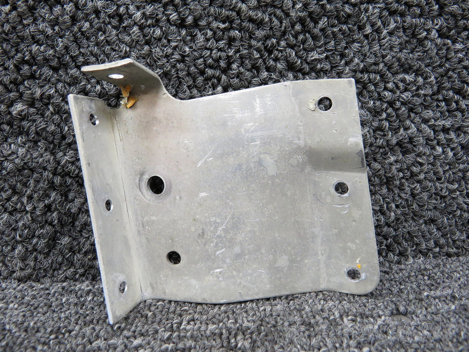 0712302-2 Cessna 210 Horizontal Stabilizer Hinge Bracket RH