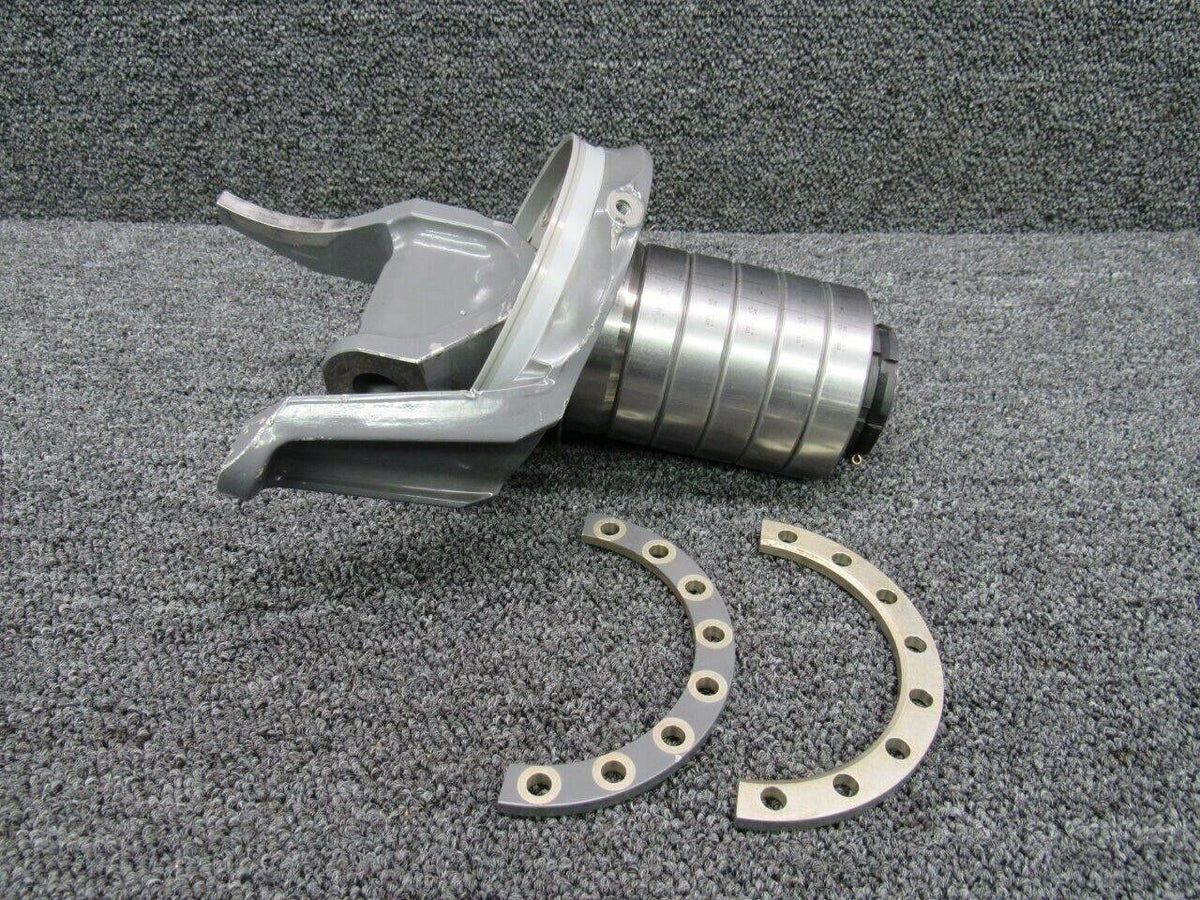 C005-14 / C158-1 Robinson R44II Spindle Assembly Propeller BAS Part Sales | Airplane Parts