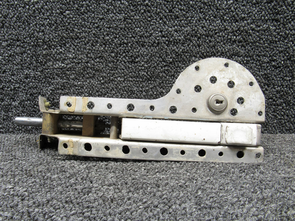 0851781-25 (Use: H966-1) Cessna 401 Nacelle Baggage Door Latch Assembly