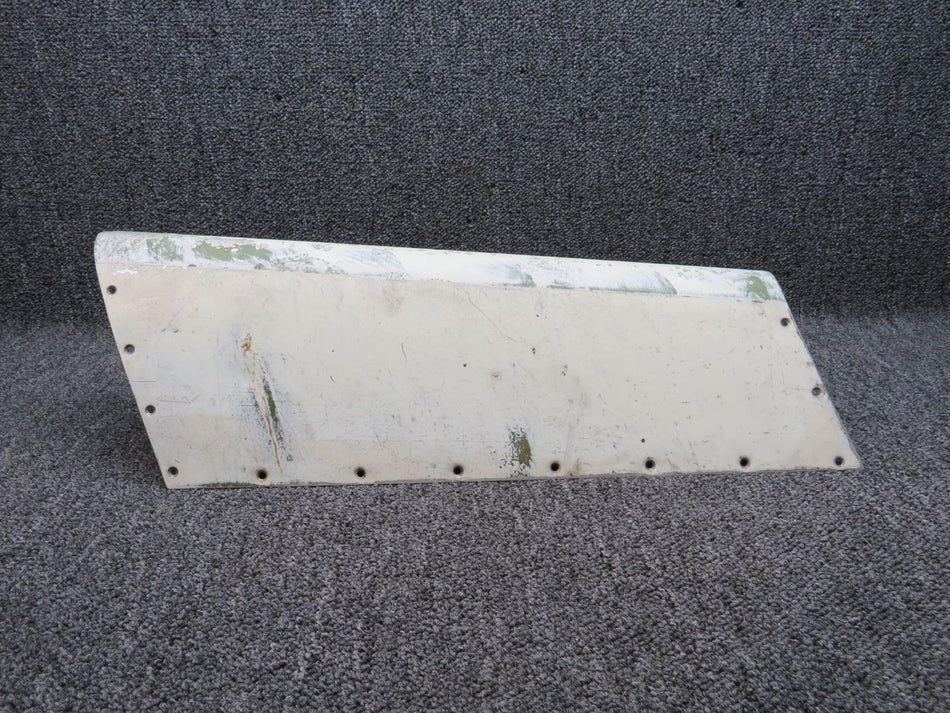 40626-001 Piper PA-31T Leading Edge Access Panel RH (Colored) (C20)