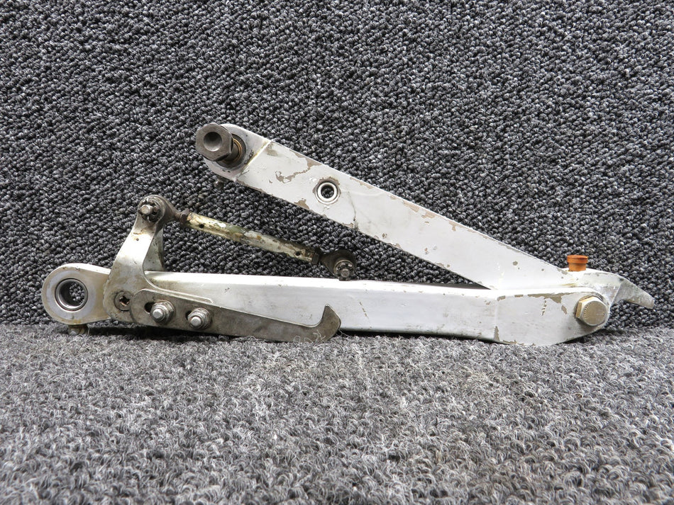 5041000-47 (Alt: 5141001-33) Cessna Main Gear LH Side Brace