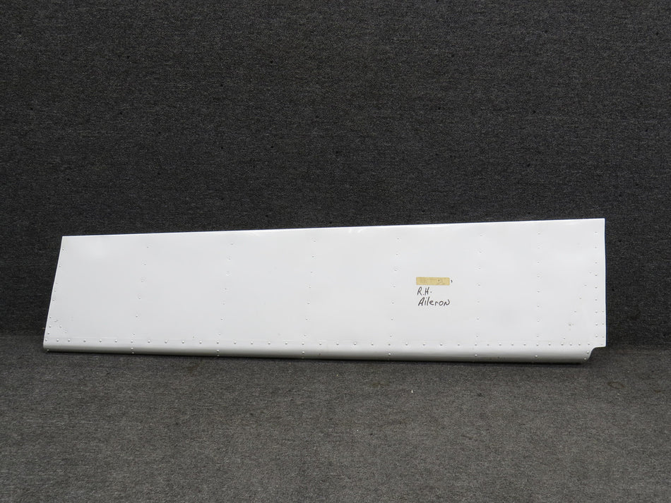 5024000-2 Cessna 310N Aileron RH