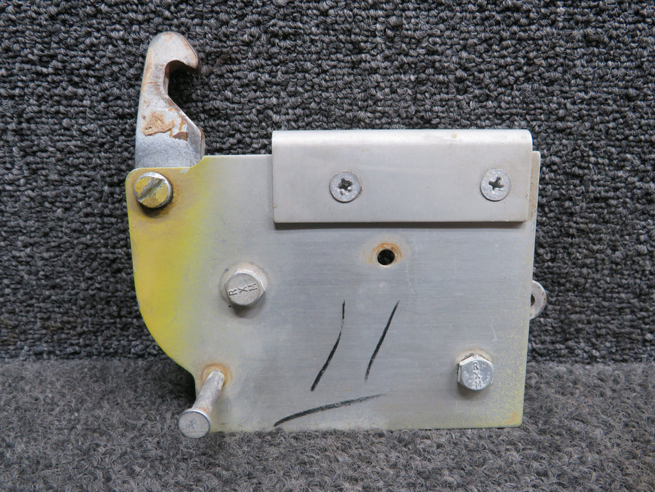 310083 (Alt: 3370) Mooney M20C Hook Latch Assembly