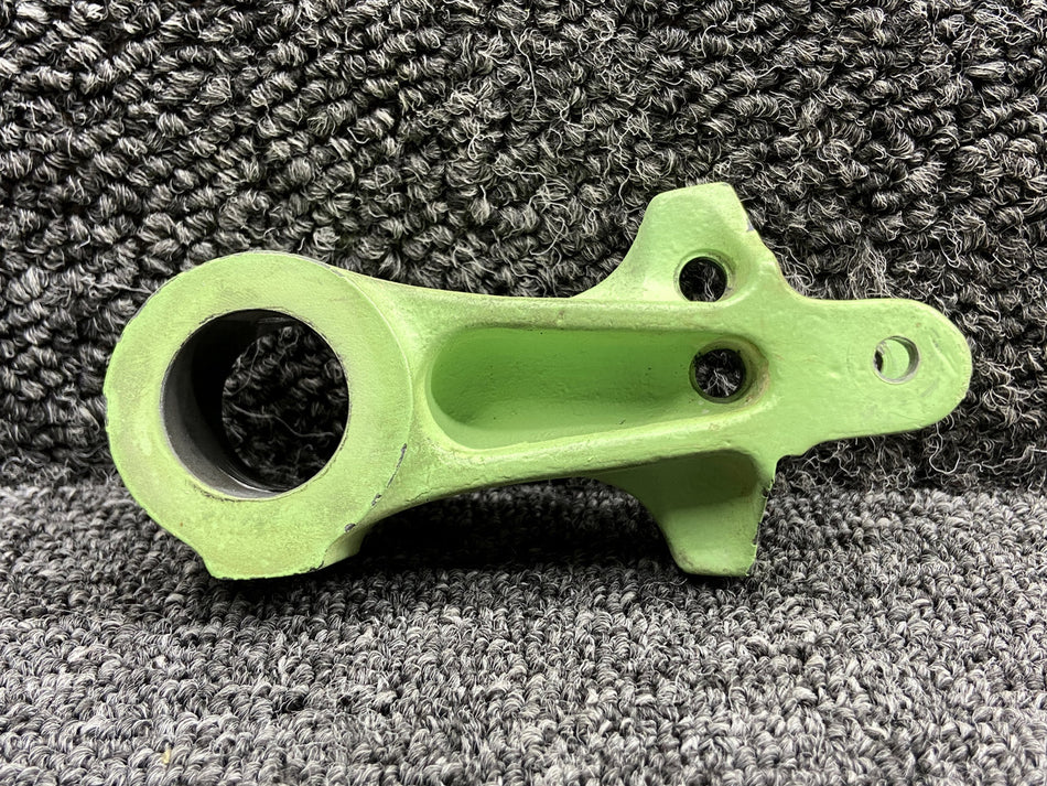 002-524012-3 Beechcraft A36 Outboard Pilot Rudder Pedal Control Arm