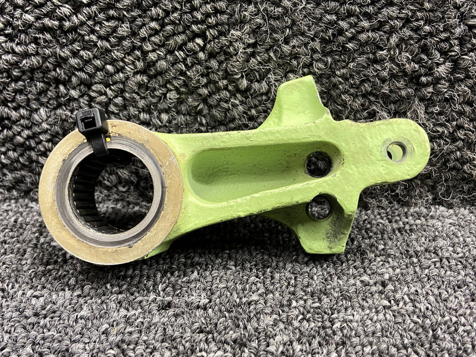 002-524012-1 Beechcraft A36 Inboard Pilot, Co-Pilot Rudder Pedal Control Arm