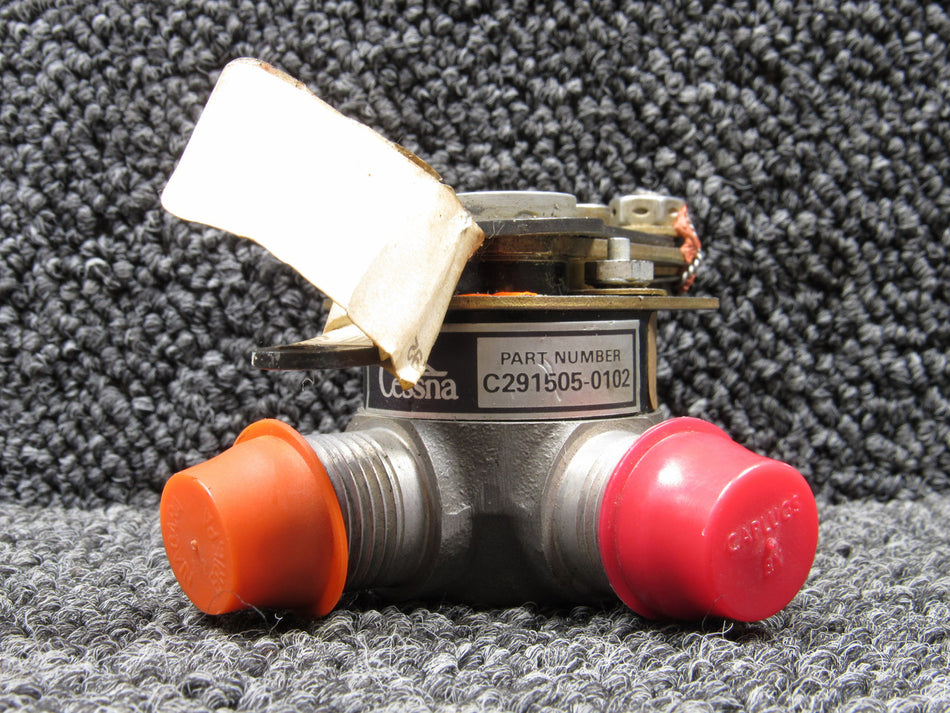 C291505-0102 (Alt: 2526000-803) Cessna Fuel Selector Valve Assembly with Lever