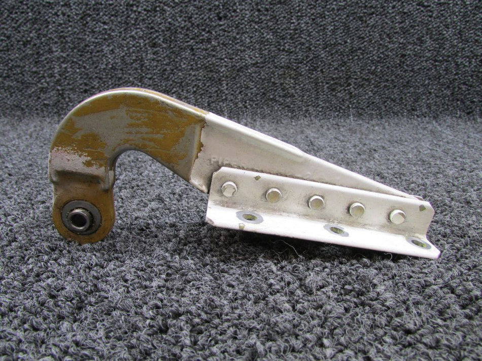 101137-002 (Alt: 101137-2) Piper Main Gear Door Inboard Hinge Assembly
