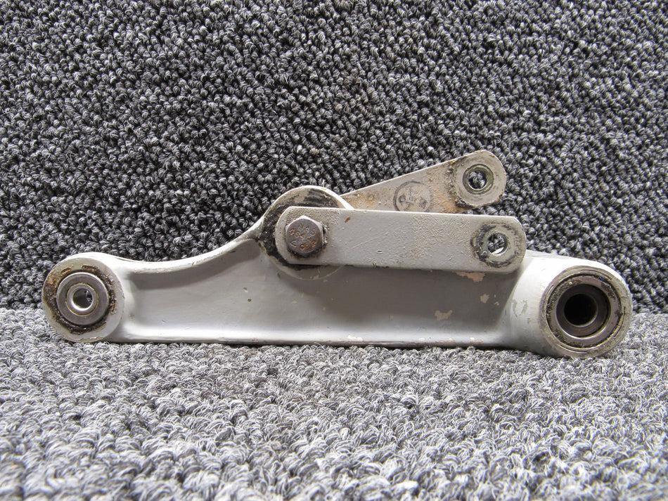 0841104-4 (Cast: 0841104-497) Cessna Main Gear Bellcrank Assembly LH