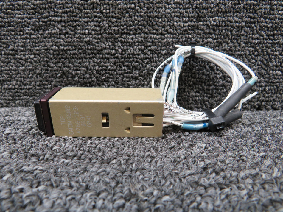 96182 (Alt: 4766-123) Eaton NAV, FMS 2 Annunciator Switch