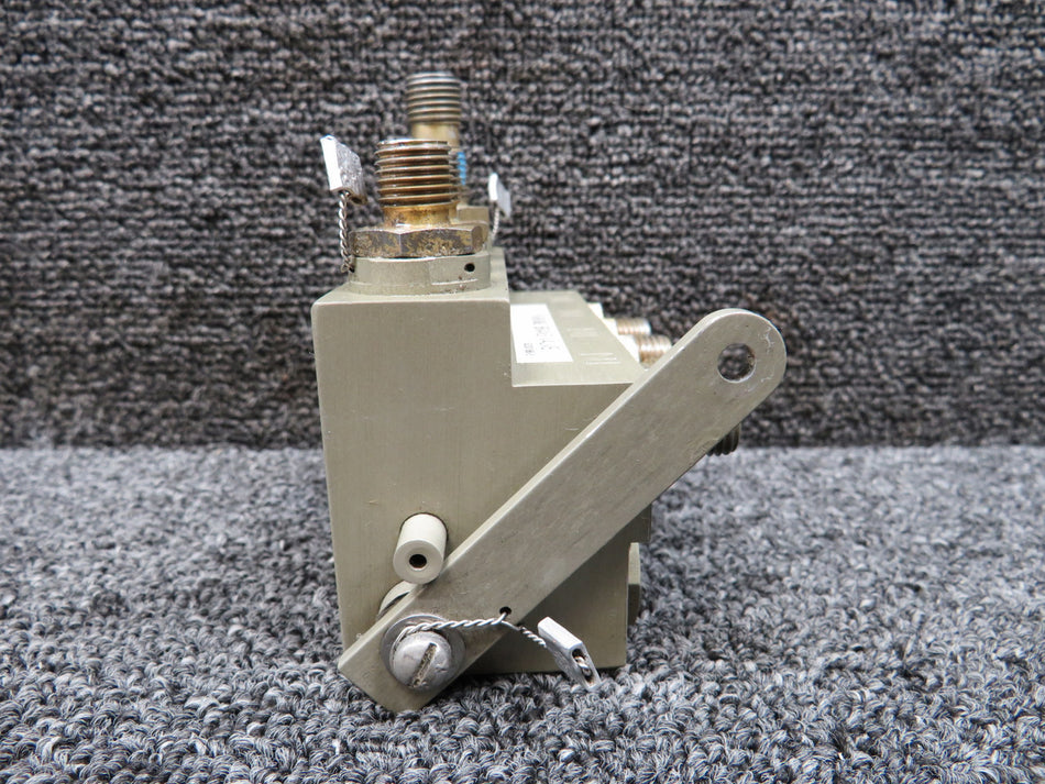 67600 (Alt: 9914098-2) Sterer Parking Brake Valve