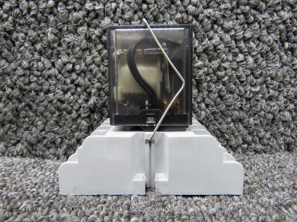 27E166, KHAU-17D16-24 Tyco P&B Relay Socket with Relay (Volts: 24)