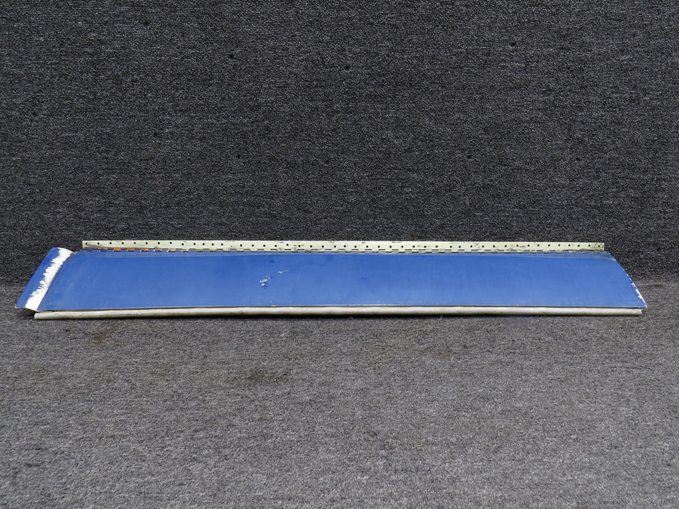 2391062-2 Lear Jet L25 Nose Landing Gear Door RH