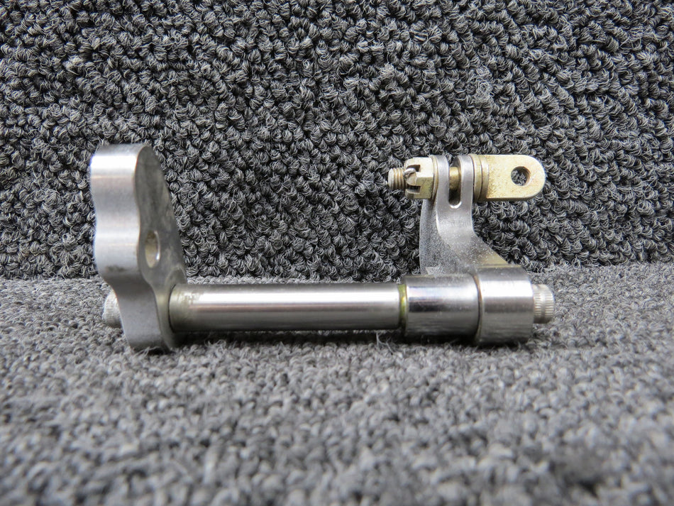 36198-201 Cirrus Vision Jet SF50 MLG Alternate Gear Extension Fitting Assembly RH
