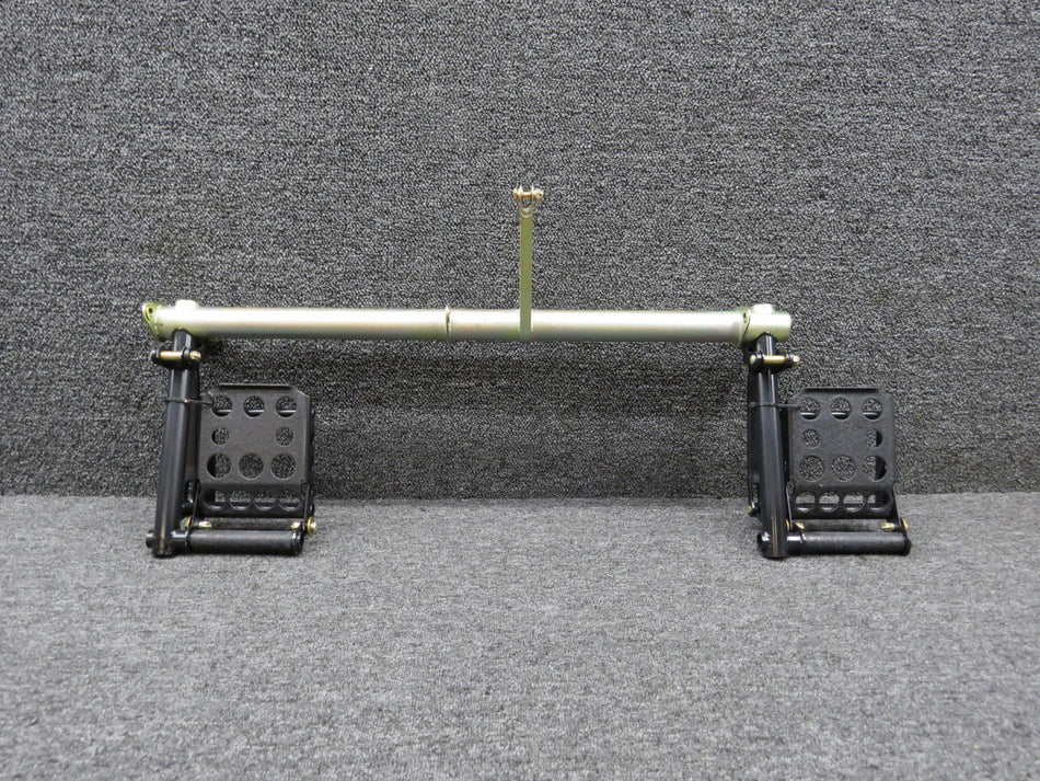 31608-004 Cirrus Vision Jet SF50 Forward Rudder Pedal Torque Assembly RH
