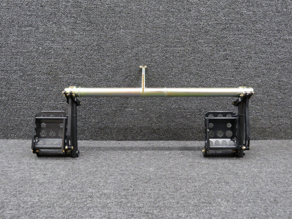 31608-004 Cirrus Vision Jet SF50 Forward Rudder Pedal Torque Assembly RH