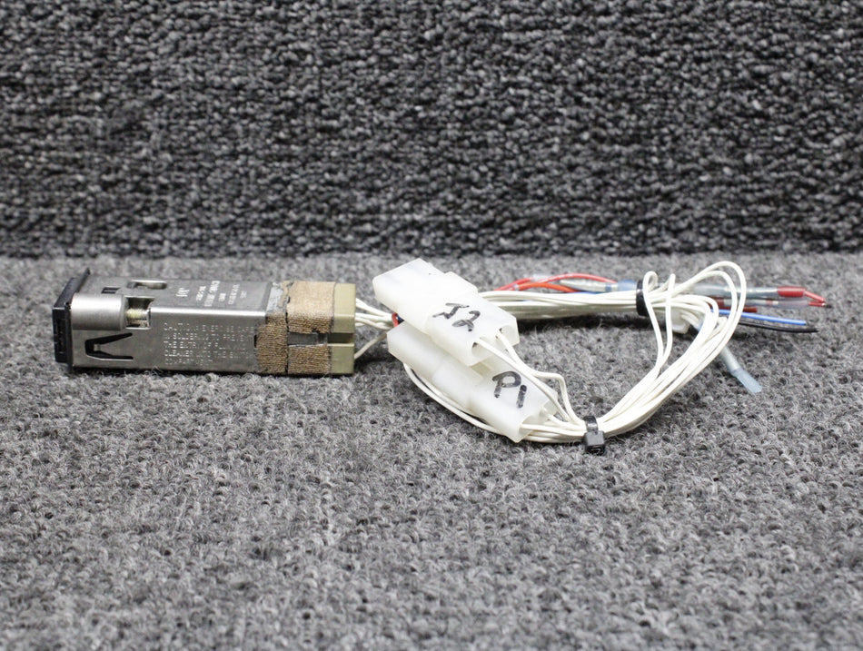 4964-2 (Alt: 602-507) Piper PA46-500TP Eaton Tellite Annunciator Switch (On)