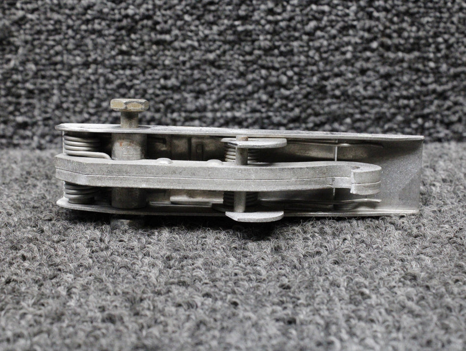 SL1701-10 (Alt: 601-701) Piper PA46-500TP Cowling Latch Assembly