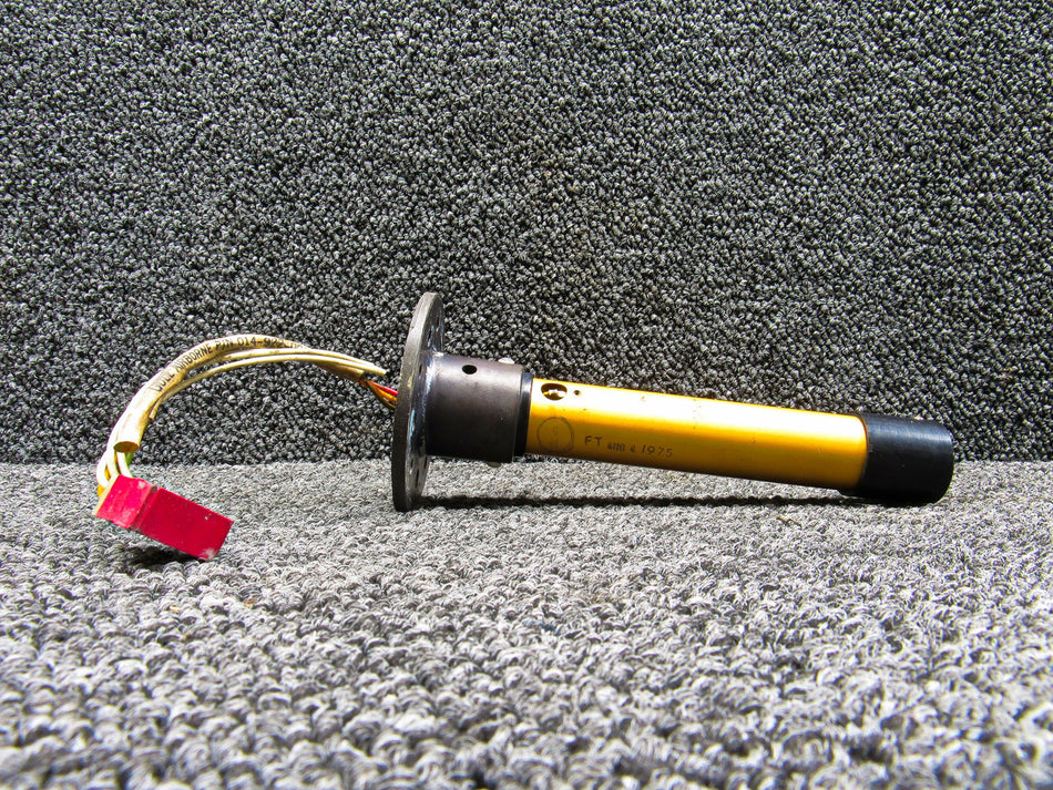 014-922-001 (Alt: 100-380006-67) Gull Airborne Outboard Leading Edge Fuel Probe