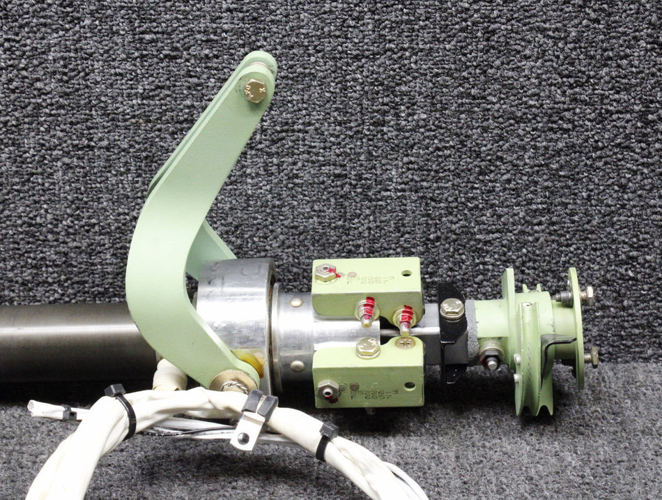 85223-009 Piper PA46-500TP Co-Pilot Control Column Assembly with Links, Bearing