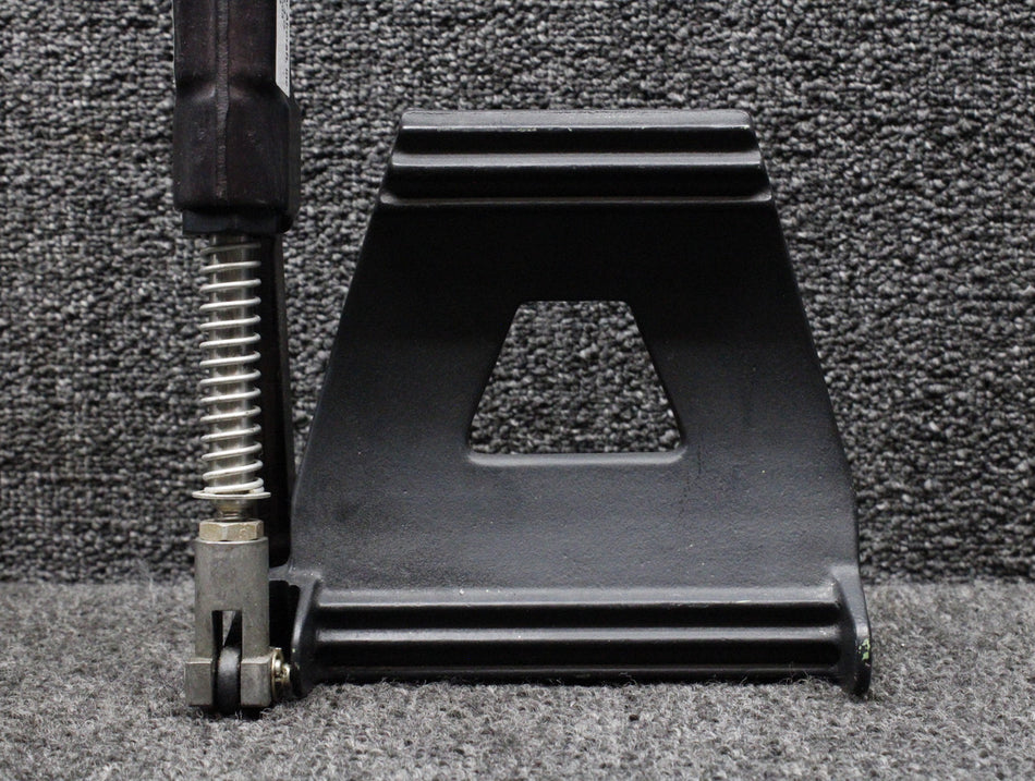 82853-003, 82805-3-G Piper PA46-500TP Rudder Pedal with Master Brake Cylinder RH