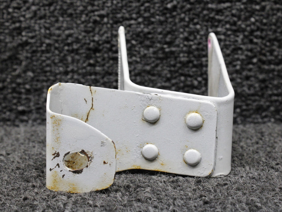 104560-003 Piper PA46-500TP Aft Main Gear Door Actuator Bracket RH