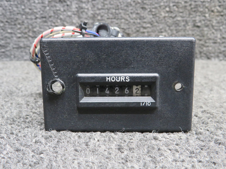 0540-006 (Alt: 880035-505) Penny and Giles Hour Indicator (Hours: 1426.2)