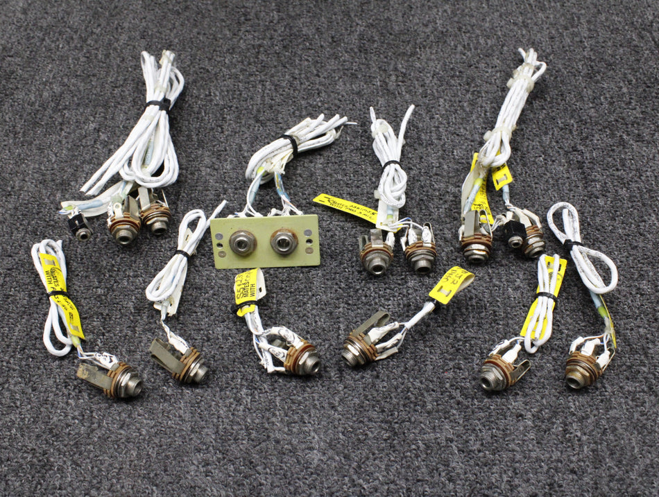 Beechcraft 58 Audio and Mic Jack Set of 16
