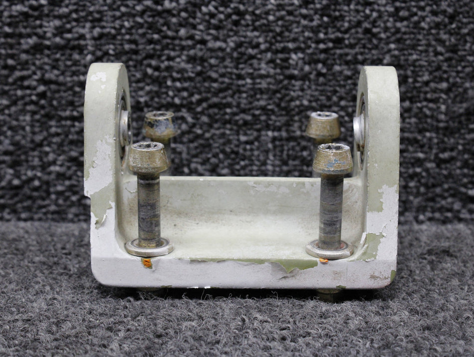 95-610012-25 (Use: 95-610012-29) Beechcraft 58 Inboard Elevator Hinge