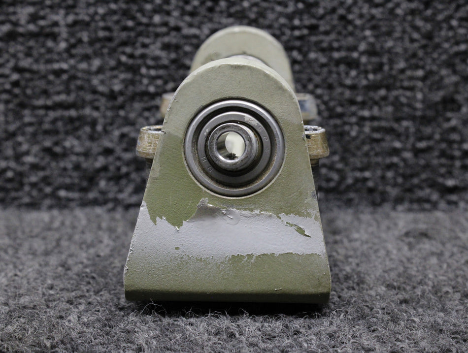 95-610012-25 (Use: 95-610012-29) Beechcraft 58 Inboard Elevator Hinge