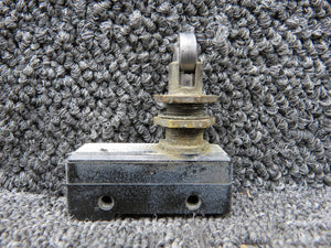 BZ2RQ181-T Piper PA-31T-Micro Switch Main Gear Door Switch LH