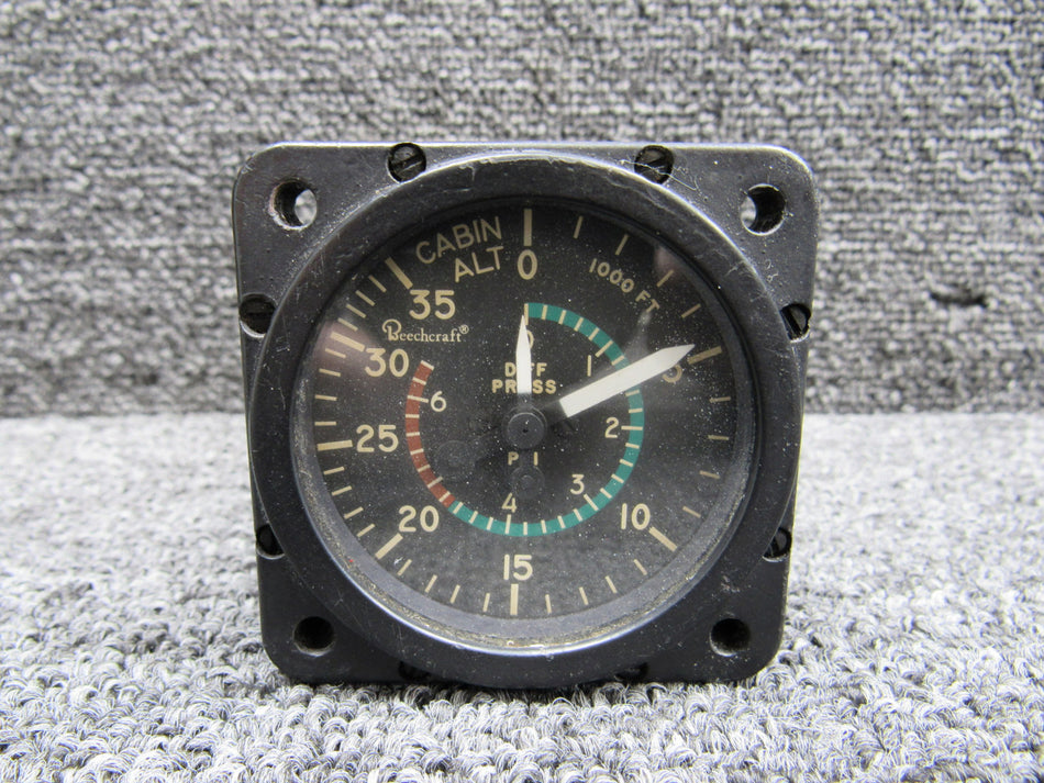 55035-0103-3 (Alt: 50-380046-11) Aerosonic Corp. Differential Pressure Indicator