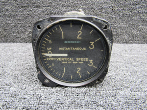 30230-0124 Aerosonic Rate of Climb Indicator