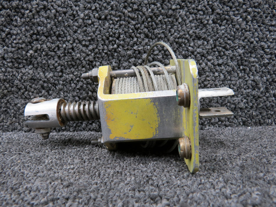 46927-003 Piper PA-31T Aileron Trim Screw Assembly RH