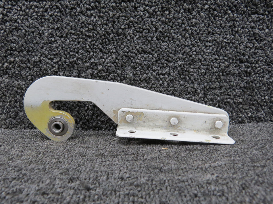 45794-007 Piper PA-31T Aft Nose Landing Gear Door Hinge LH or RH